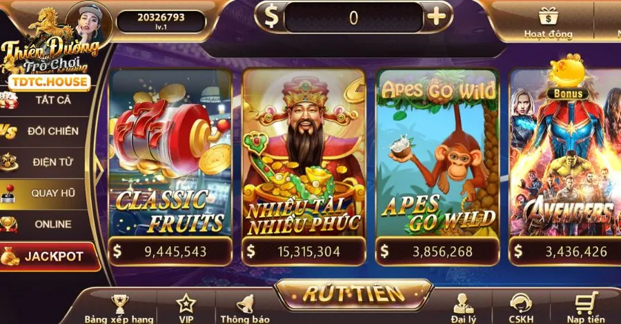 Người chơi onbet88 tập trung vào bàn chơi casino trực tuyến